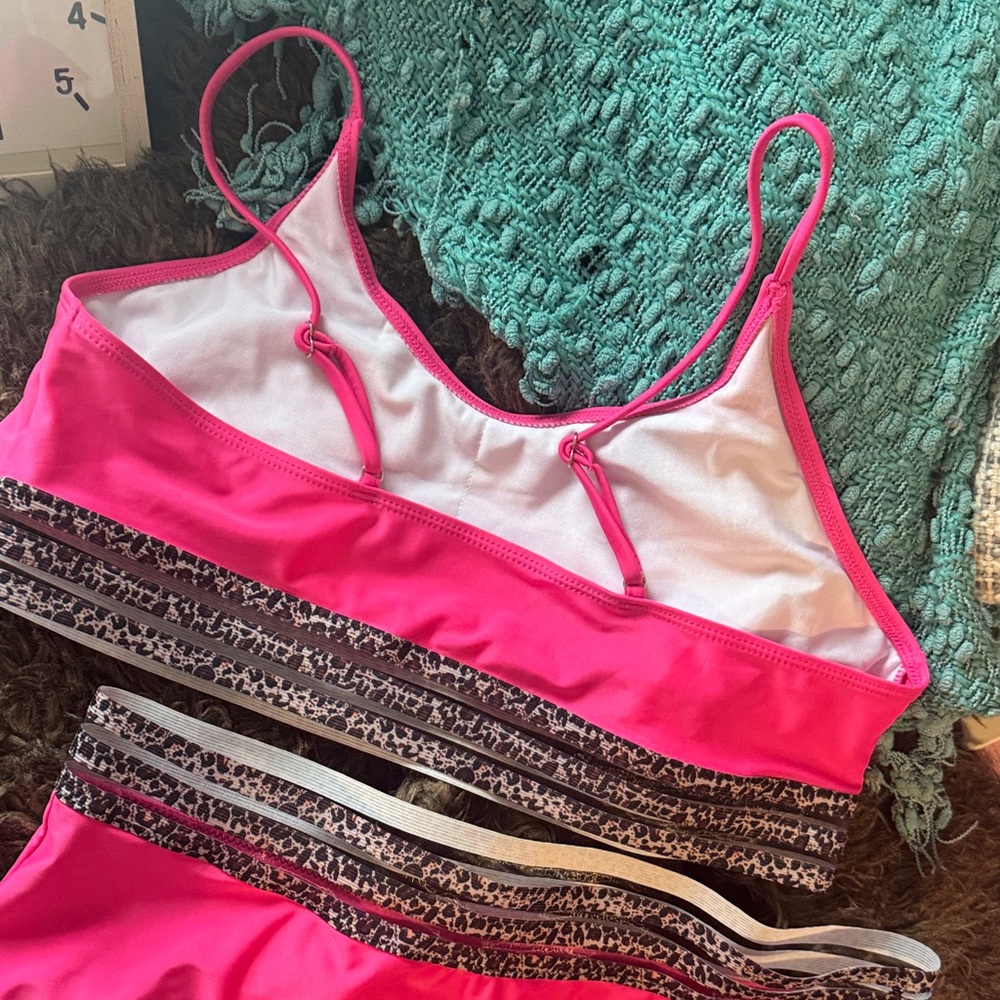 Pink bikini - Picture 4 of 6